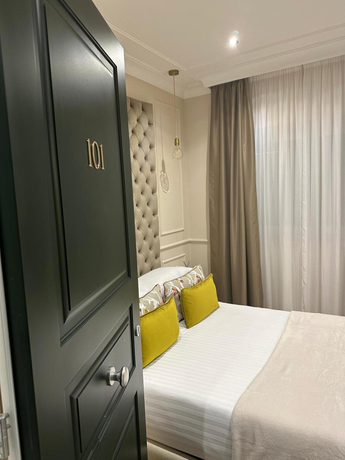 Nouvelle Maison Luxury Palace